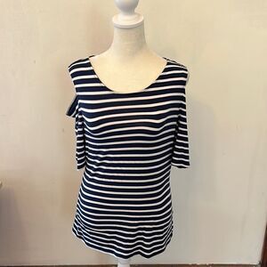 Vince Camuto navy white striped cold shoulder top Size M